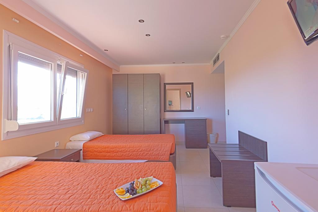 Grand Platon Hotel Olympiaki Akti Bagian luar foto