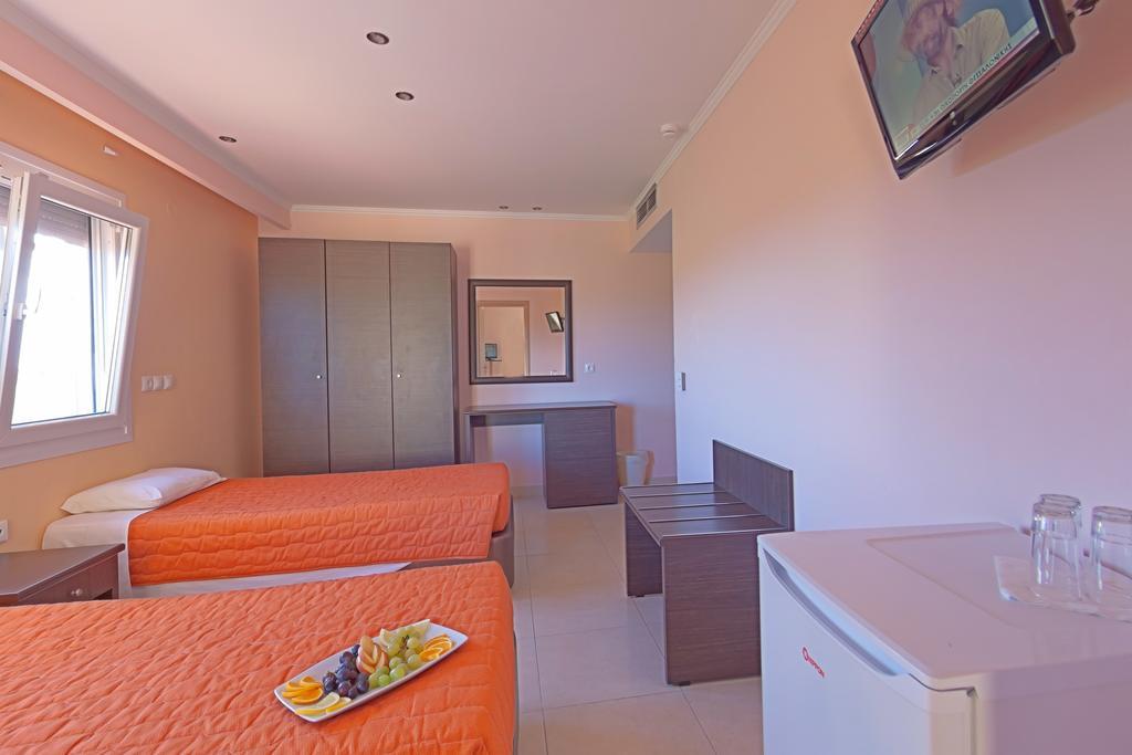 Grand Platon Hotel Olympiaki Akti Bagian luar foto
