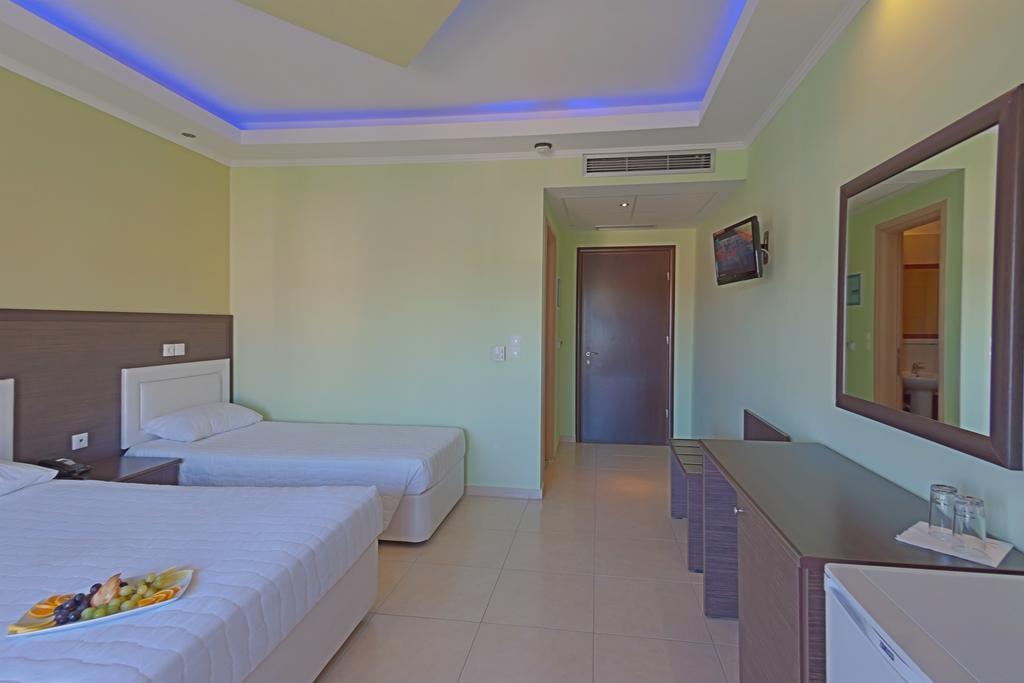 Grand Platon Hotel Olympiaki Akti Bagian luar foto