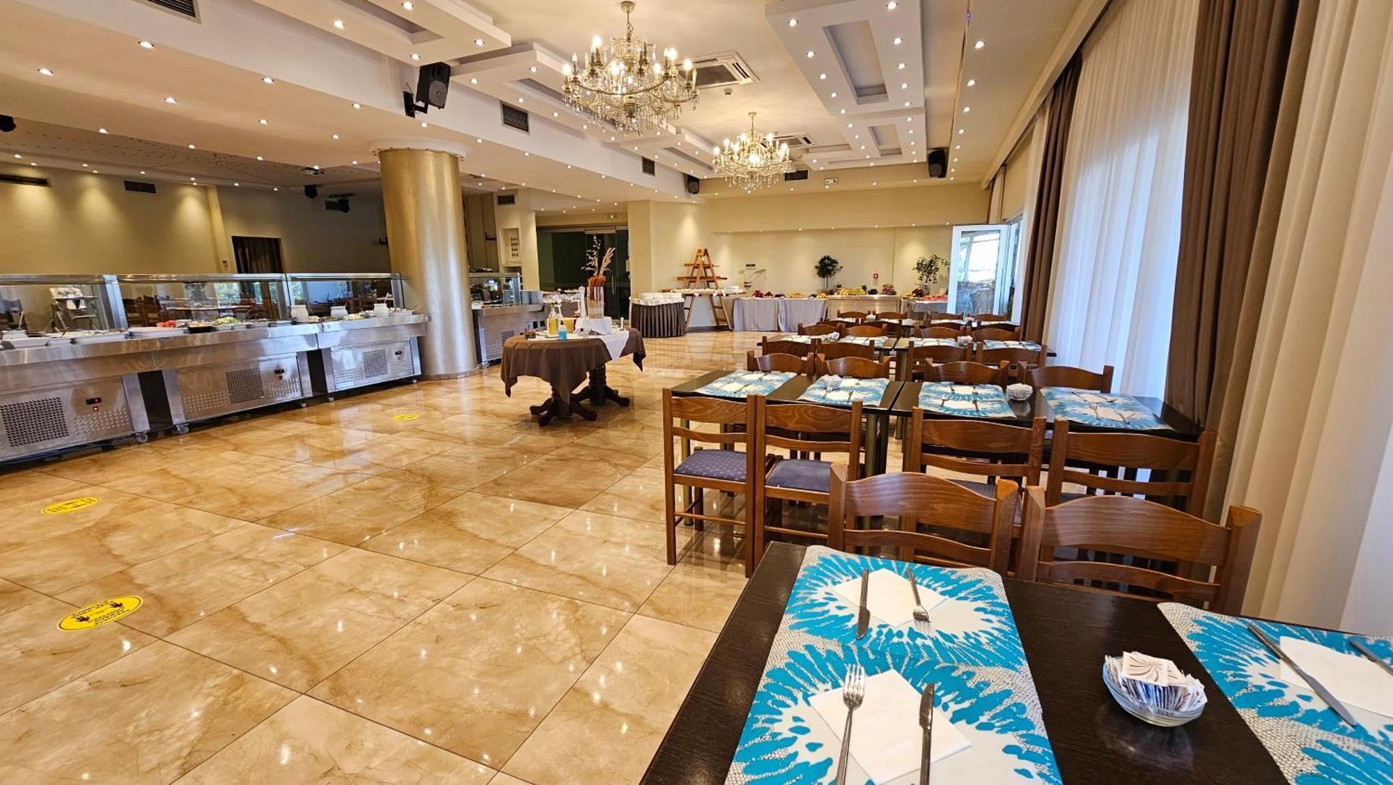 Grand Platon Hotel Olympiaki Akti Bagian luar foto